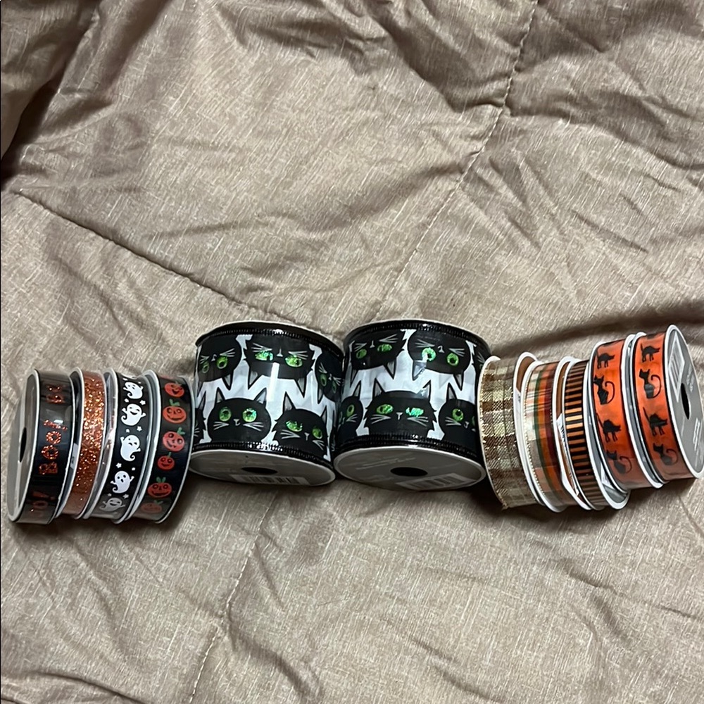 NEW Lot of Halloween Themed Ribbon 11 spools Cats Ghosts Glitter
